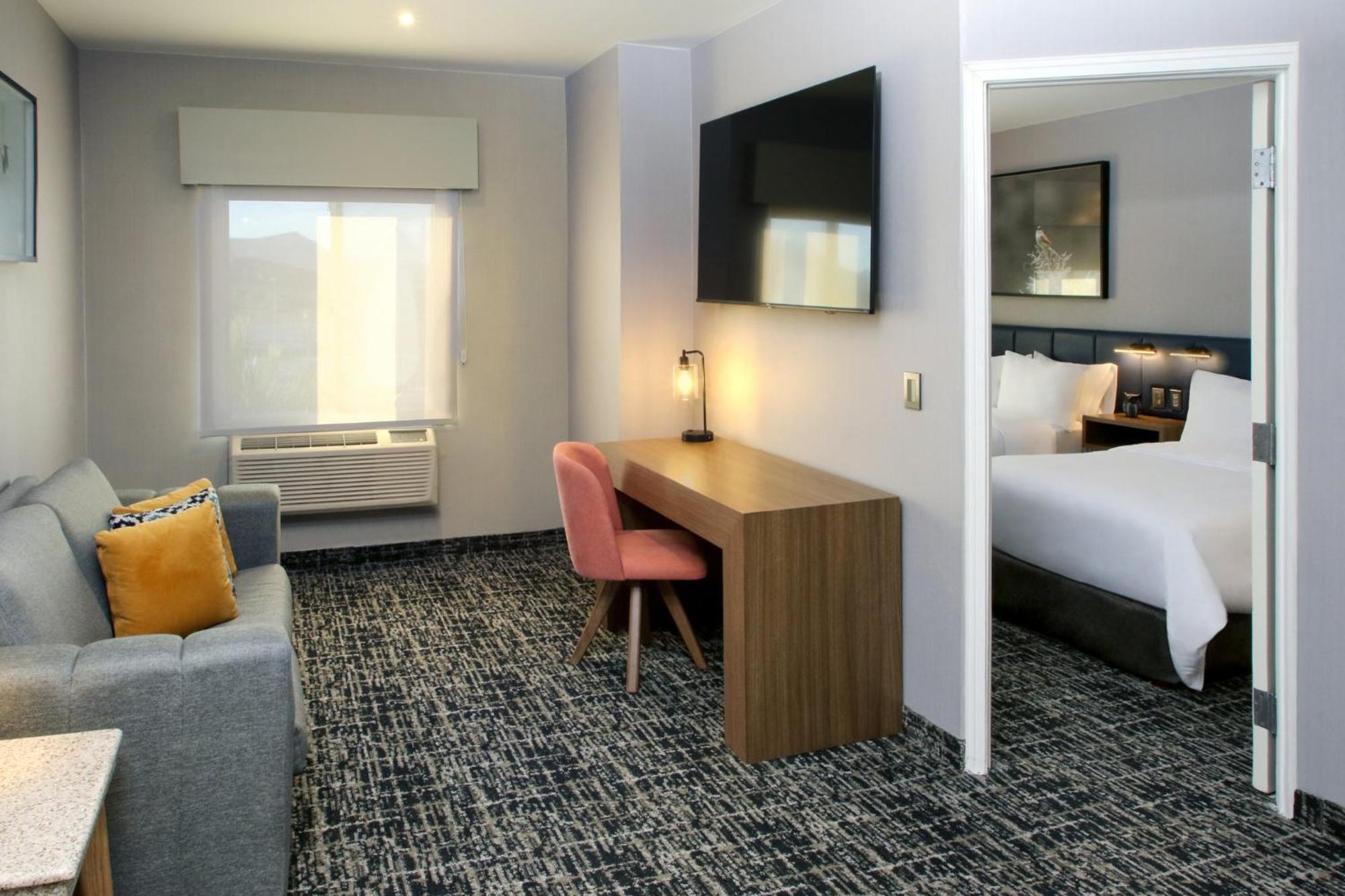 Voco Saltillo Suites By Ihg Exteriér fotografie