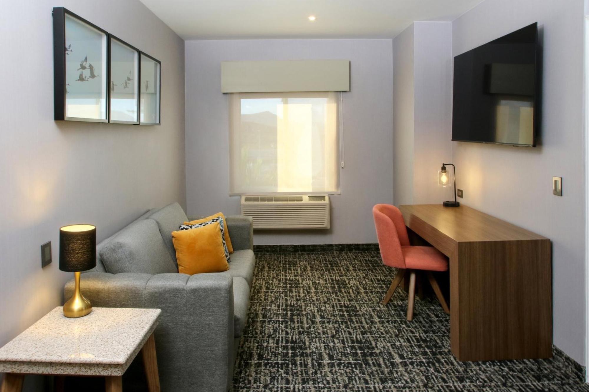 Voco Saltillo Suites By Ihg Exteriér fotografie